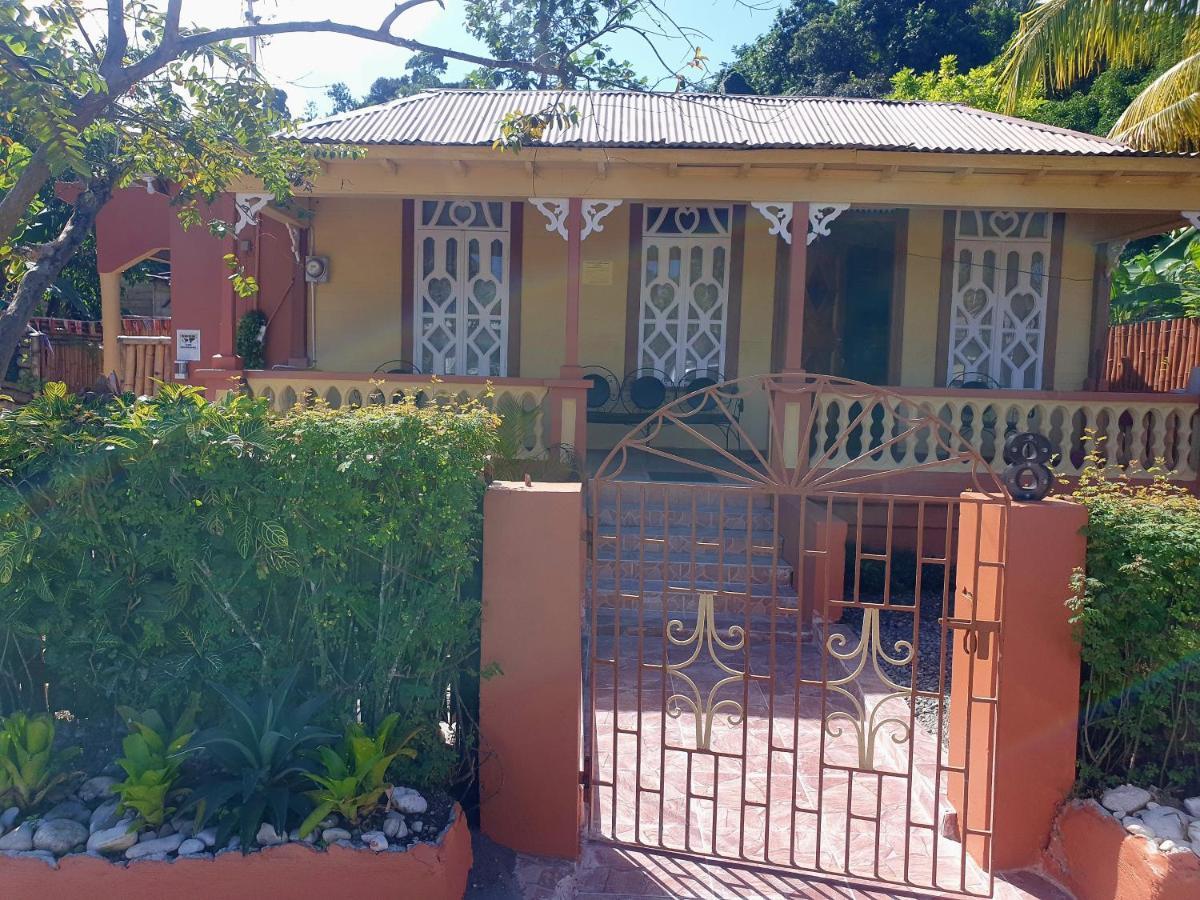 Mesmerize Guest House Port Antonio Exterior photo